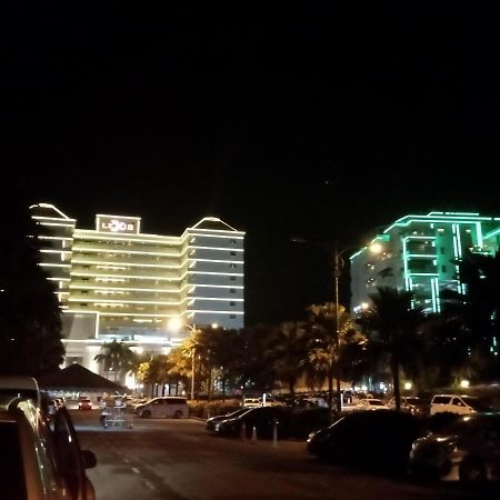 Seaview Gateway - Private Owner Hotel Port Dickson Exterior foto