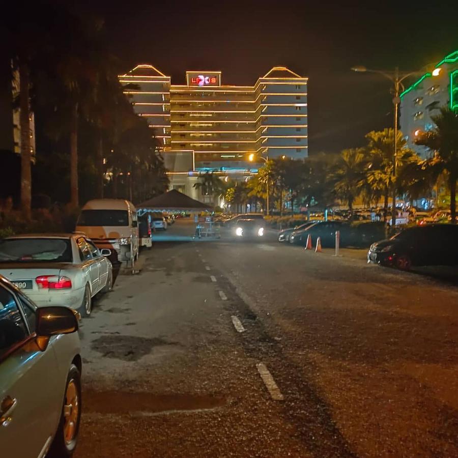 Seaview Gateway - Private Owner Hotel Port Dickson Exterior foto
