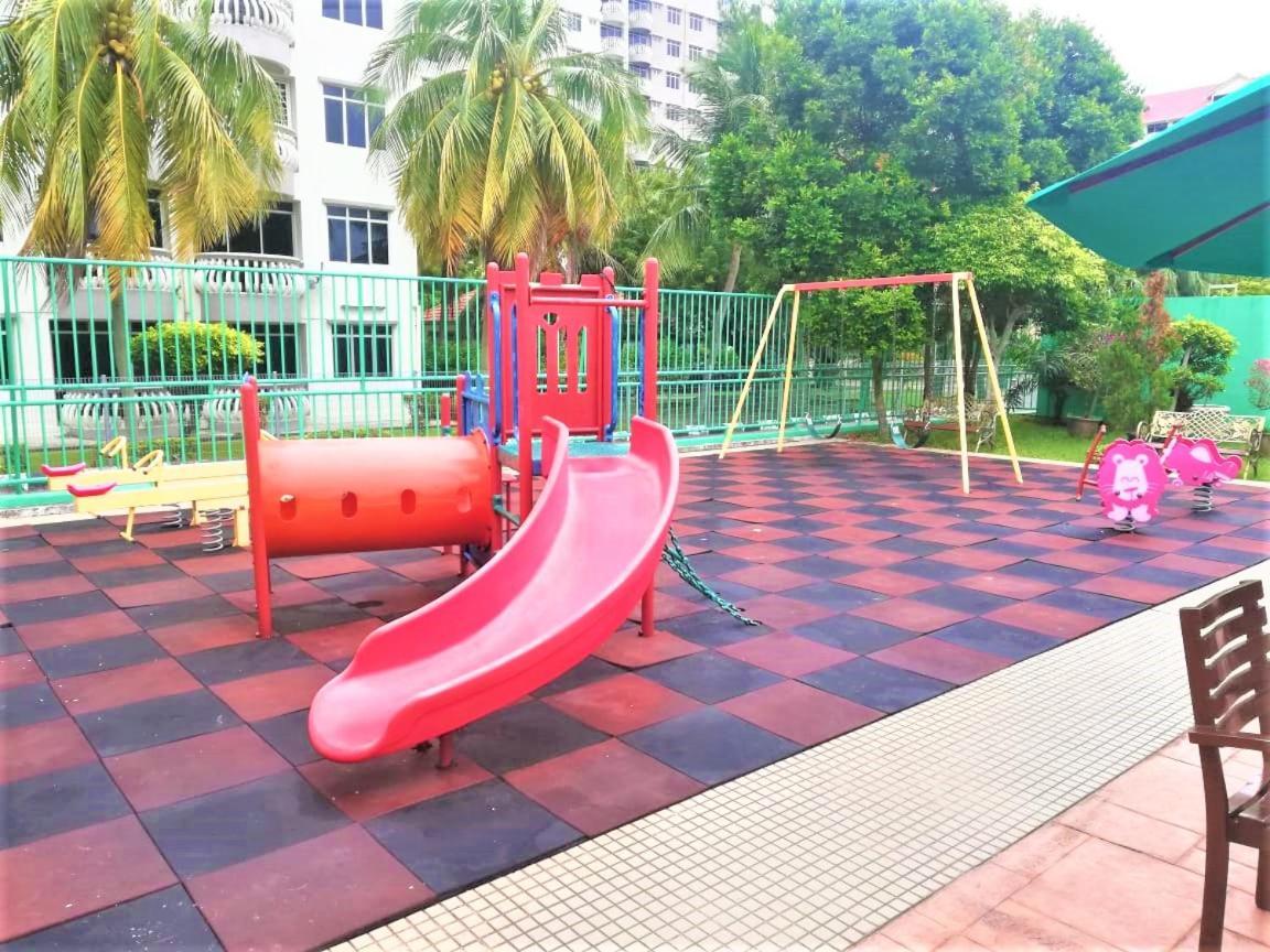 Seaview Gateway - Private Owner Hotel Port Dickson Exterior foto
